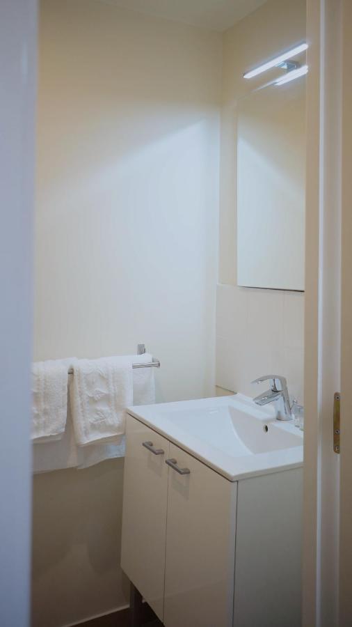 Hotel Vauban Livry Gargan Bagian luar foto