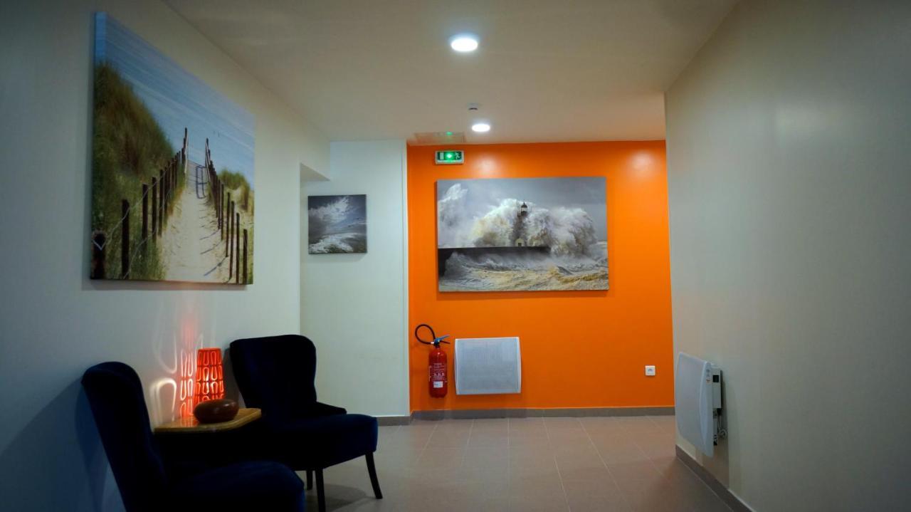 Hotel Vauban Livry Gargan Bagian luar foto