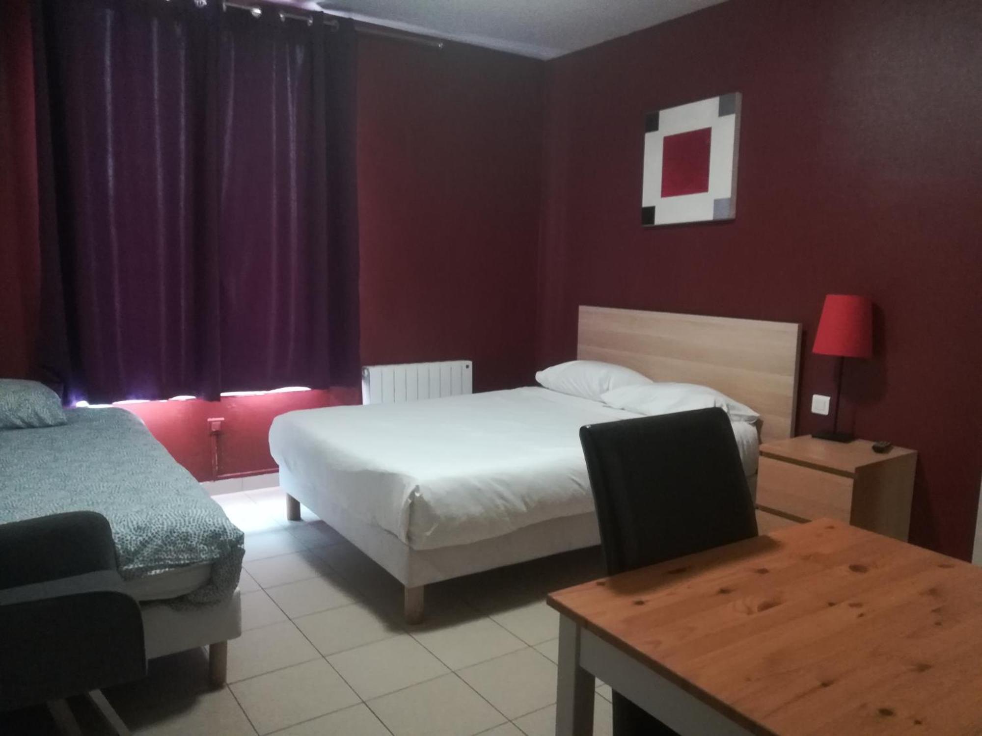Hotel Vauban Livry Gargan Bagian luar foto