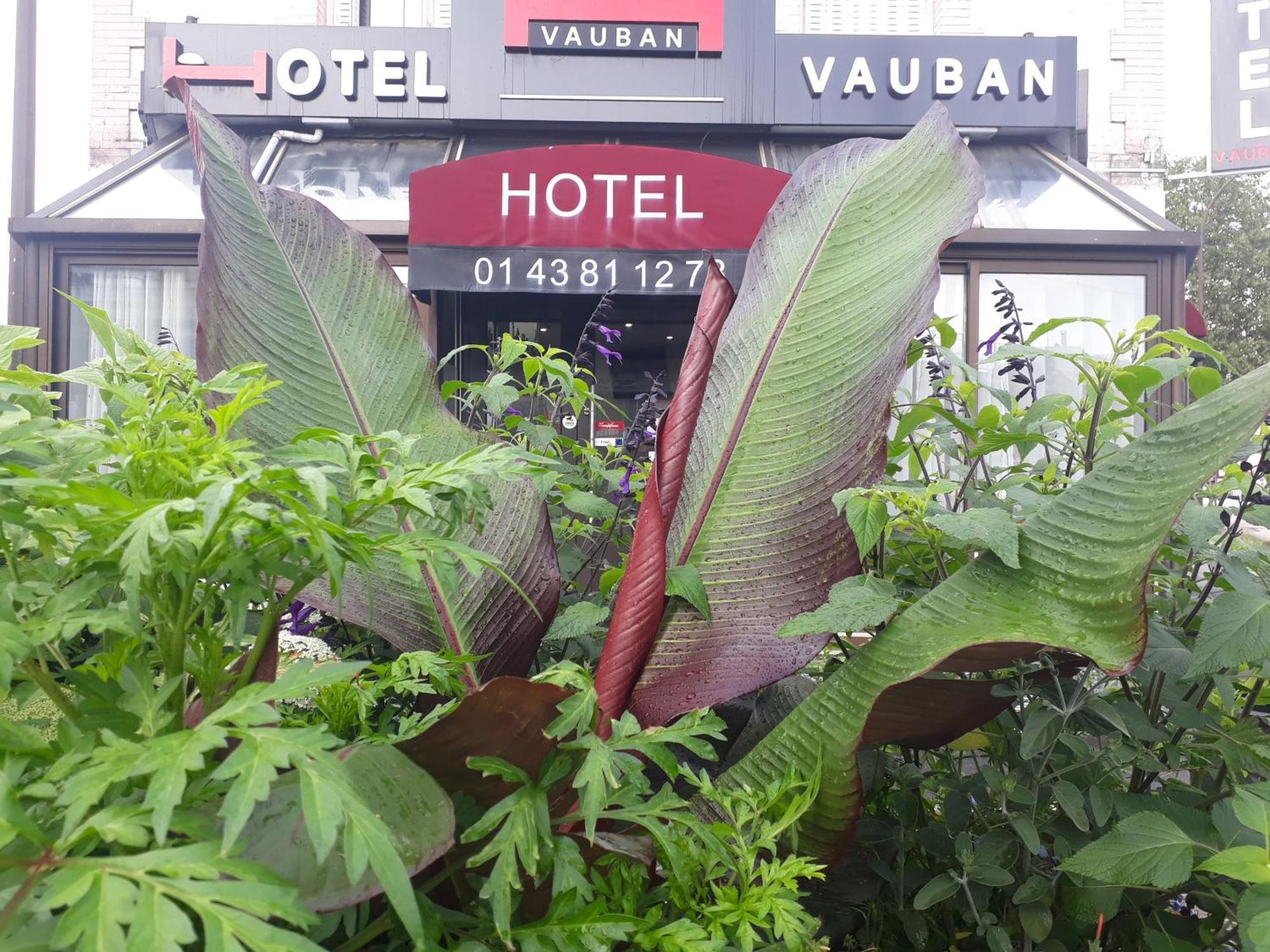 Hotel Vauban Livry Gargan Bagian luar foto